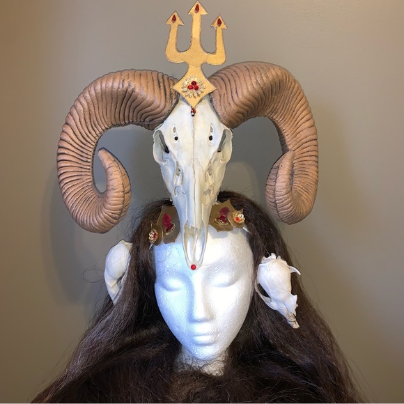 Warrior Goddess Headpiece Costume Cosplay Fantasy Skulls Dragon Con - Picture 2 of 7